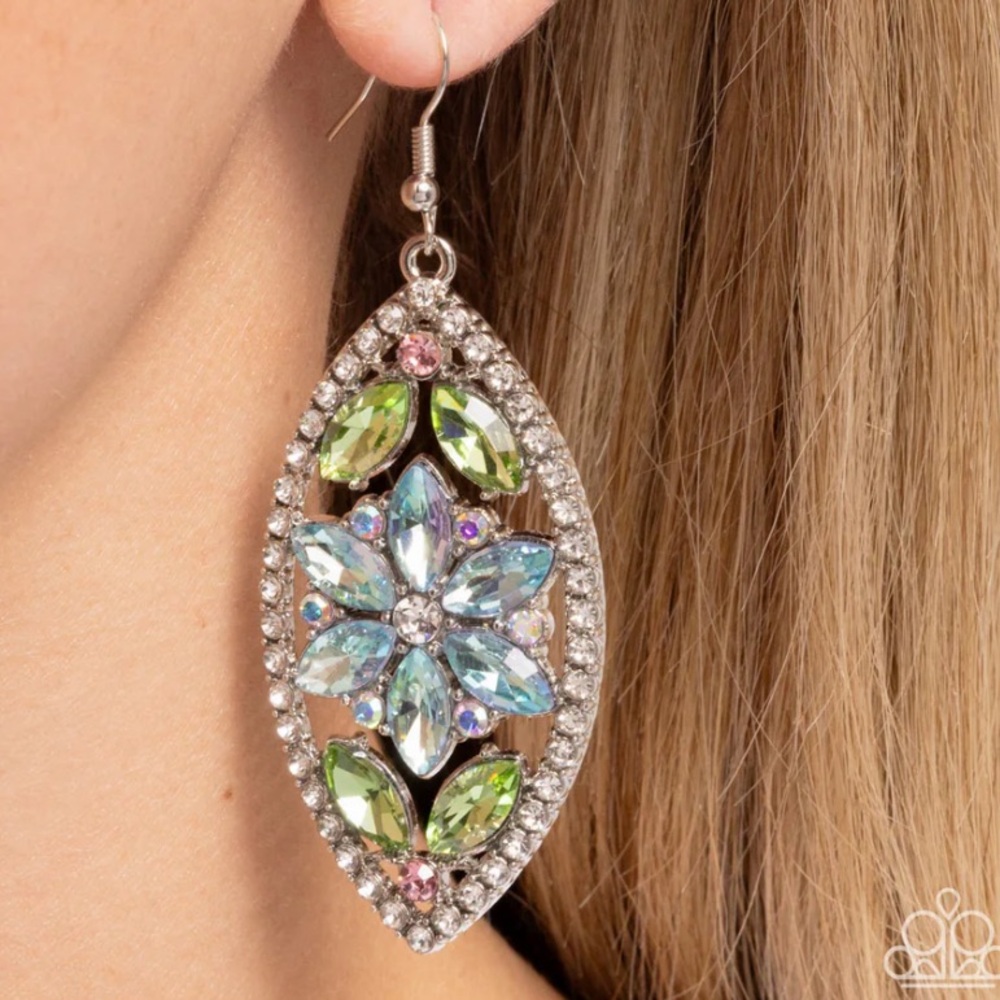 🔵💎🟢 “GALLANT GARDEN” BLUE EARRINGS WITH CRYSTAL RHINESTONES ~ PAPARAZZI❗️🔵💎🟢